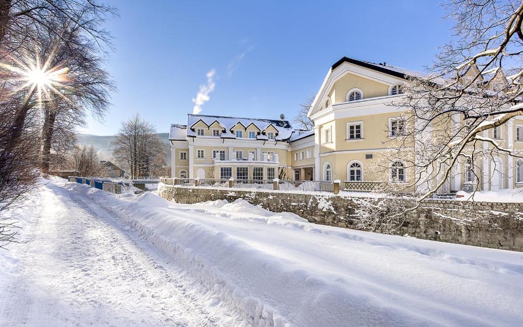 Hotel Stary Zdrój Świeradów-Zdrój Exterior foto